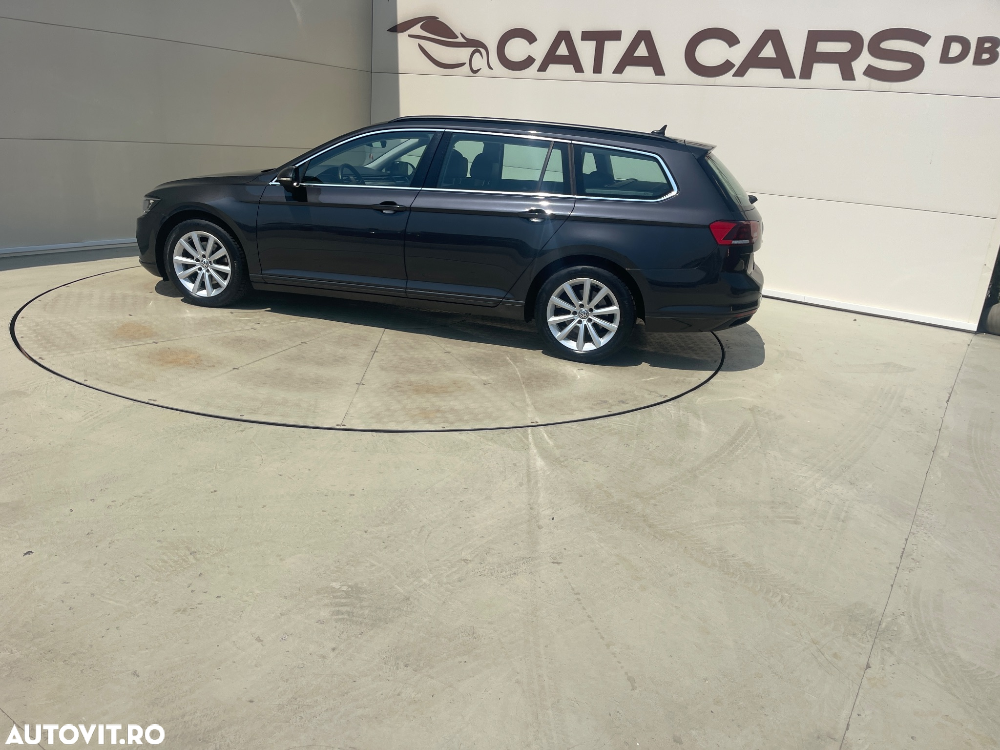Volkswagen Passat - 8