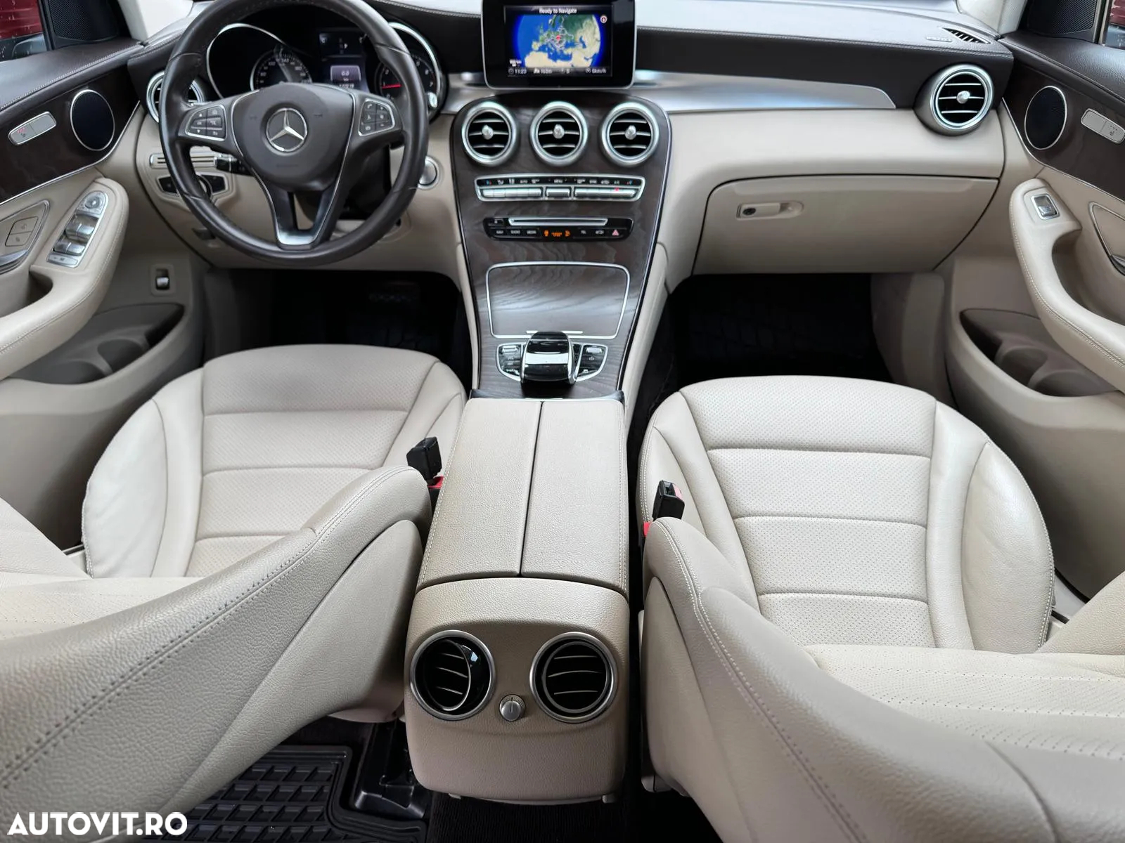 Mercedes-Benz GLC 250 4MATIC - 11