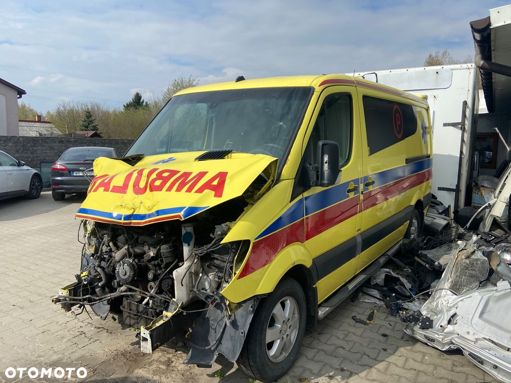Mercedes-Benz 319 Sprinter BlueTEC - 7