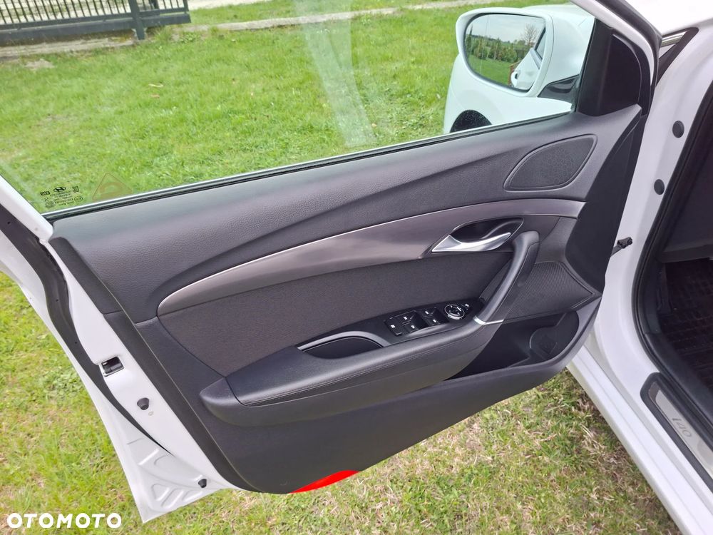 Hyundai i40 Kombi 1.7 CRDi Premium - 18