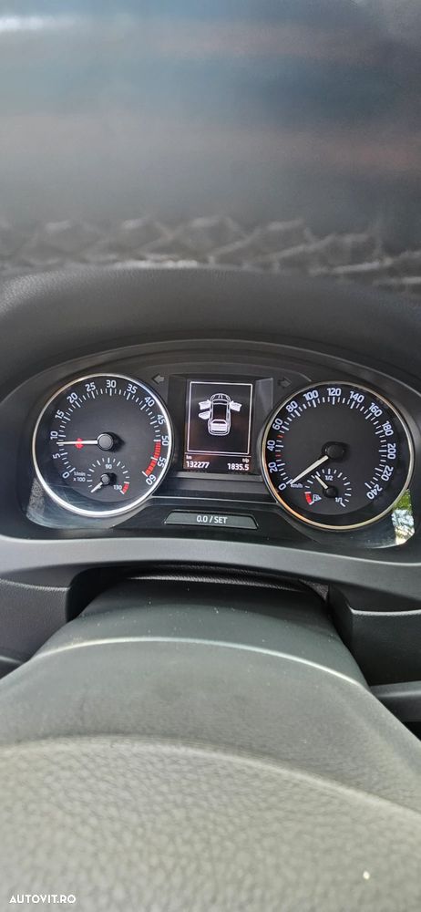 Skoda RAPID 1.4 TDI Active DSG - 12