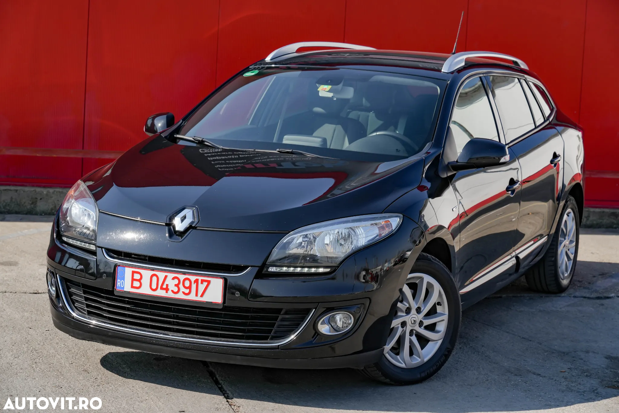 Renault Megane Grandtour TCe 130 Bose Edition - 15