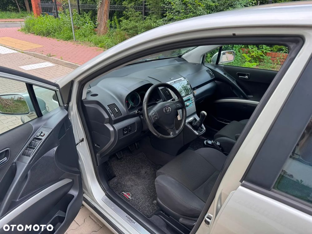 Toyota Corolla Verso 2.0 D-4D Sol - 19
