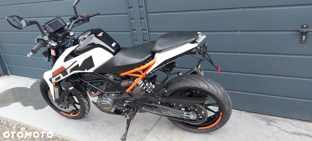 KTM Duke 125 - 38