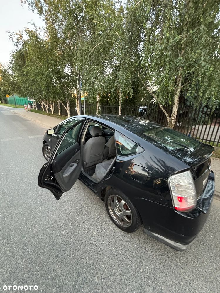 Toyota Prius 1.5 VVT-i Prestige - 29
