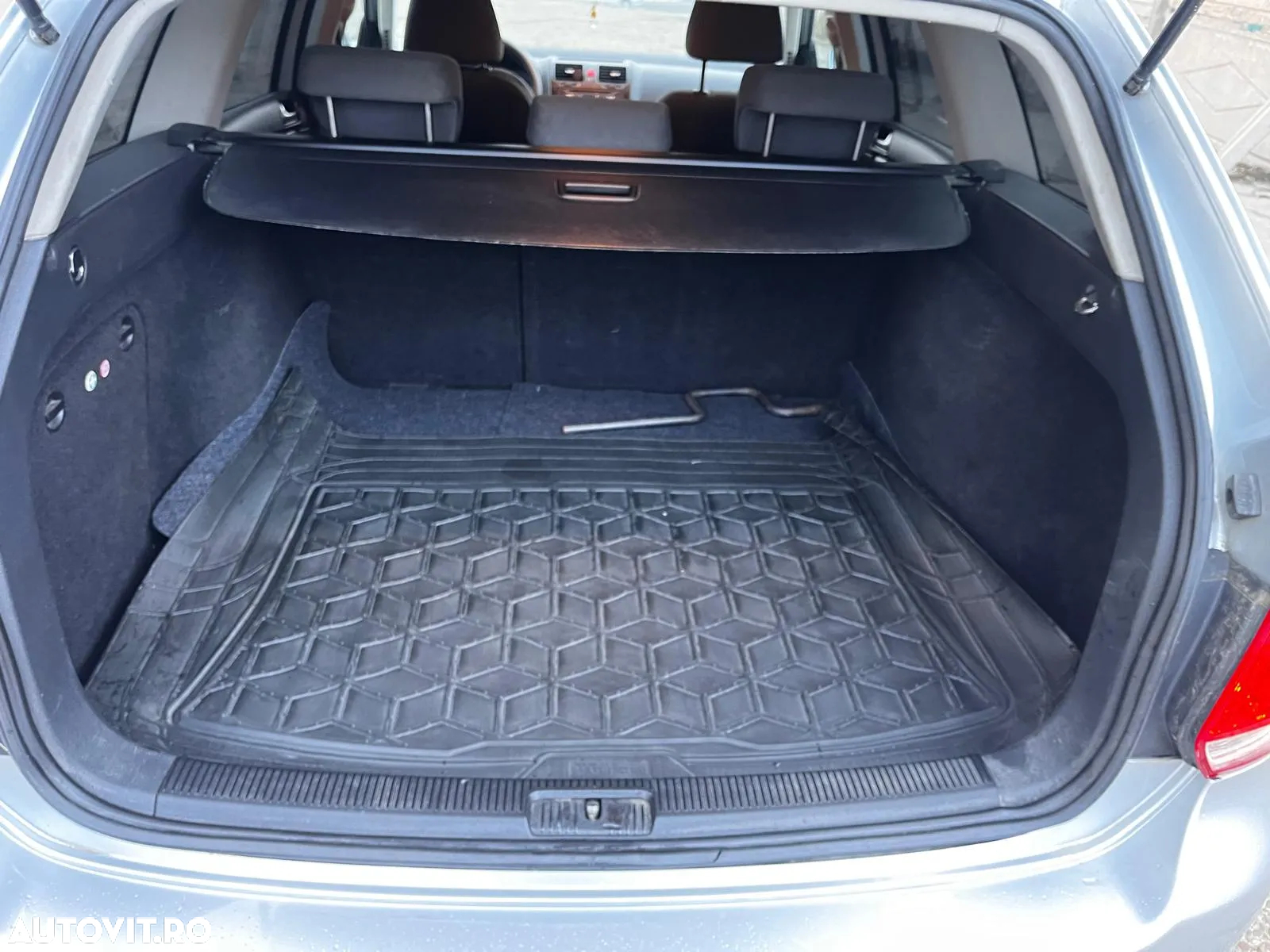 Volkswagen Golf Variant 1.9 TDI Trendline DPF - 9