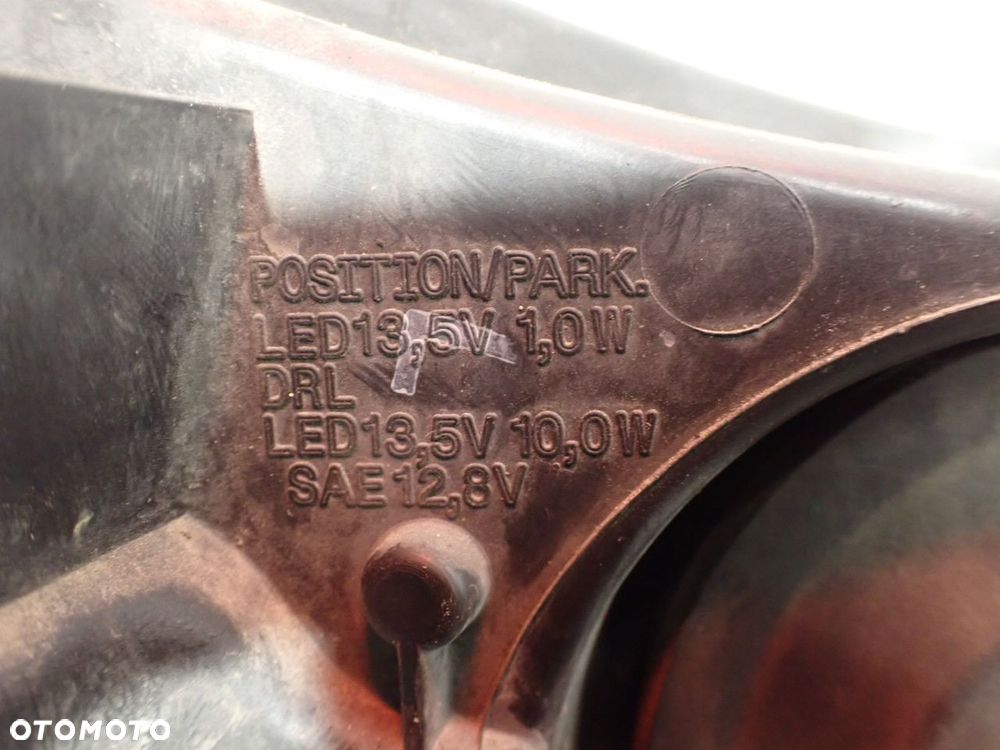LAMPA LEWA PRZEDNIA FORD FOCUS MK3 - 6