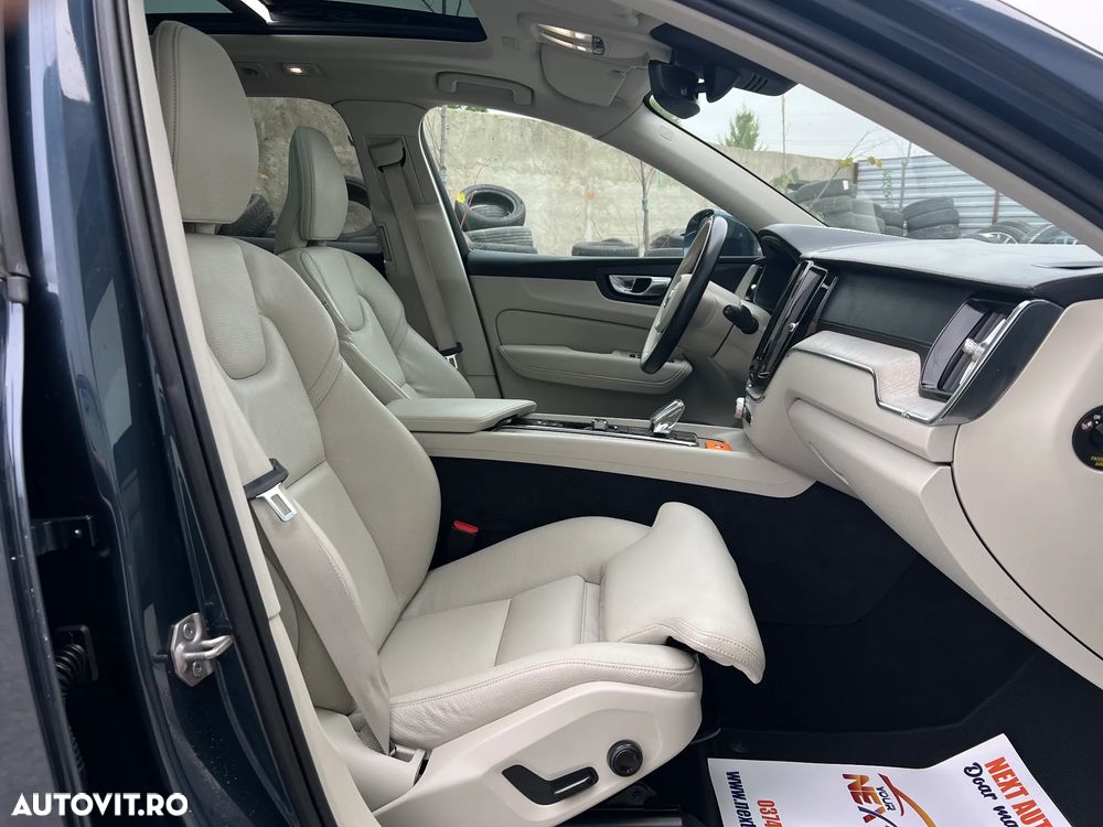 Volvo XC 60 T6 AWD Recharge Geartronic Inscription - 10