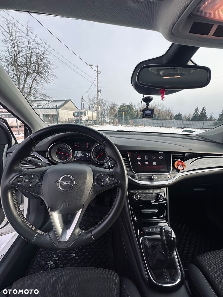 Opel Astra 1.6 CDTI Elite S&S - 2