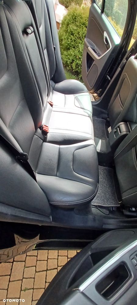 Volvo S60 D2 Drive-E Dynamic Edition (Momentum) - 9