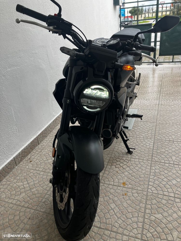 Honda CB Neo Sports Café - 2