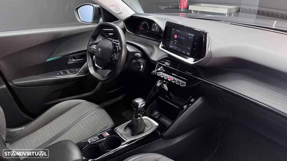 Peugeot 2008 1.2 PureTech Allure Pack - 42