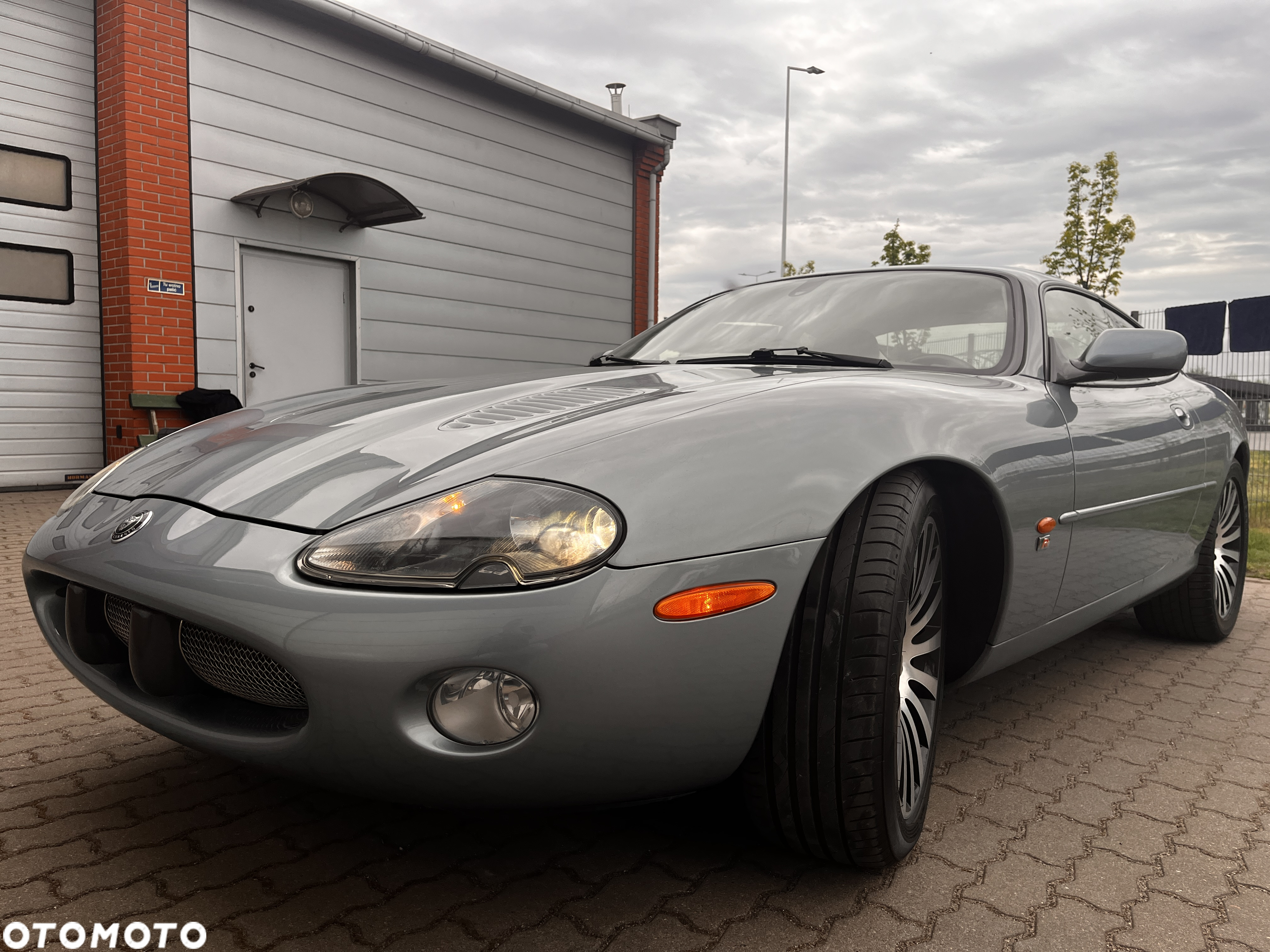 Jaguar XK XKR Coupe - 2