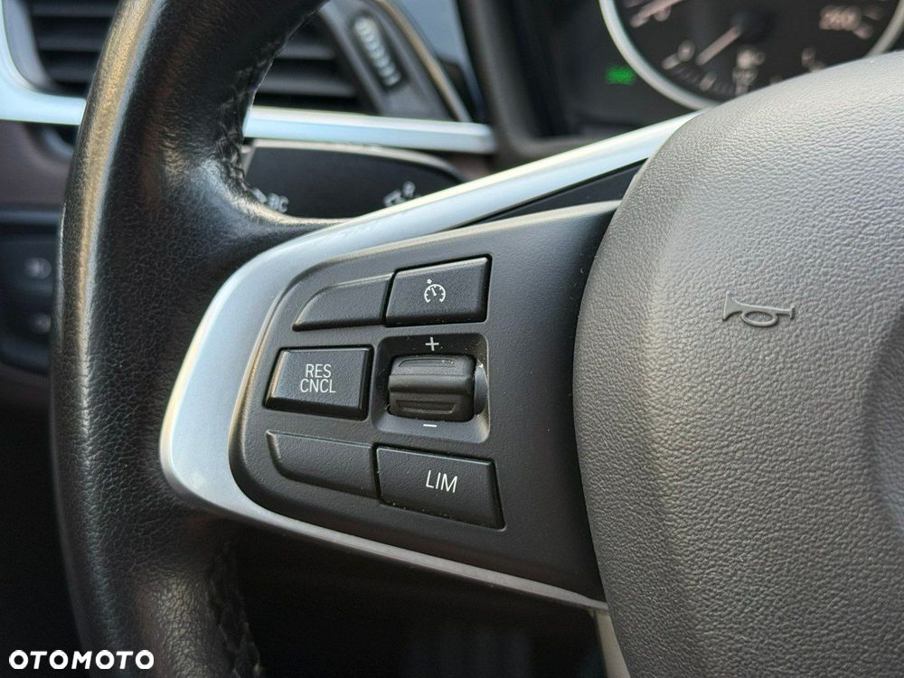 BMW X1 sDrive20i GPF xLine - 23