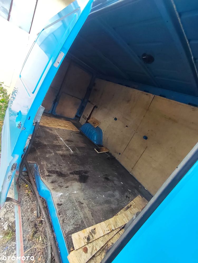 Mercedes-Benz Sprinter - 6