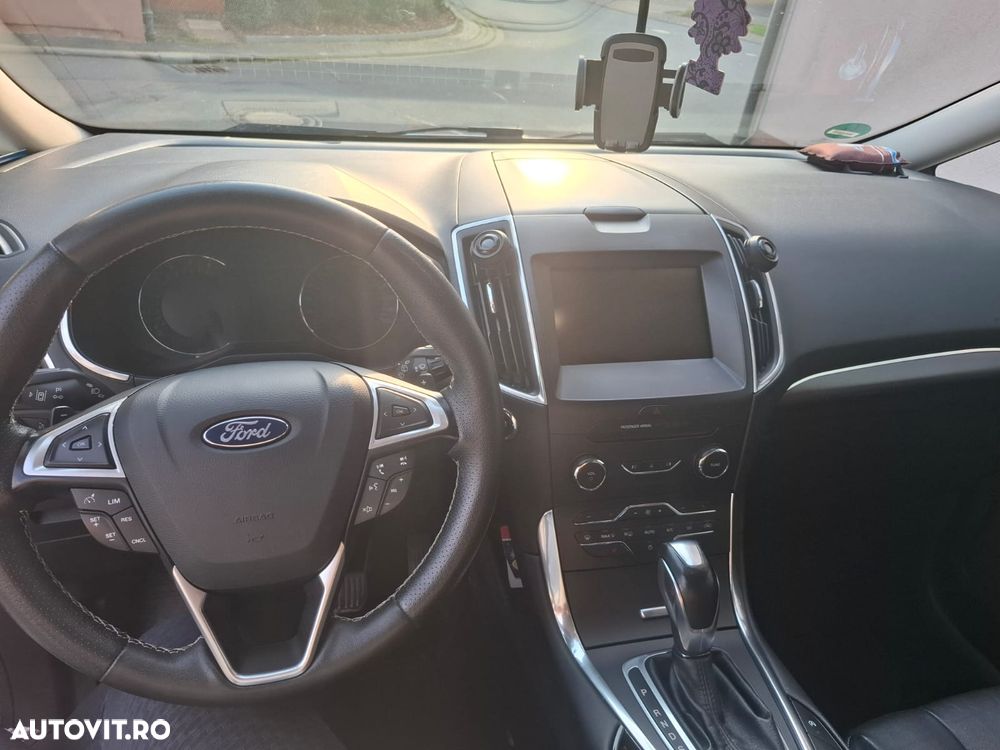Ford S-Max 2.0 TDCi Powershift Titanium - 6