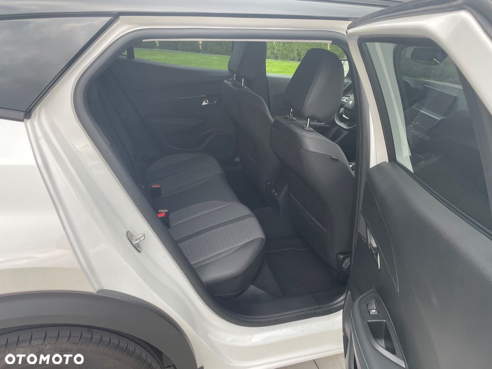 Peugeot 2008 1.2 PureTech Active Pack S&S EAT8 - 12