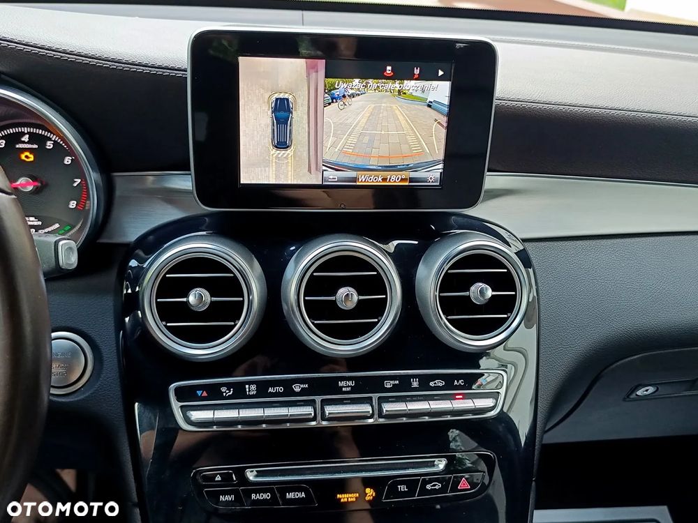 Mercedes-Benz GLC 350 e 4-Matic - 31