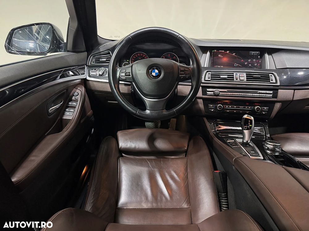 BMW Seria 5 520d Aut. Luxury Line - 18