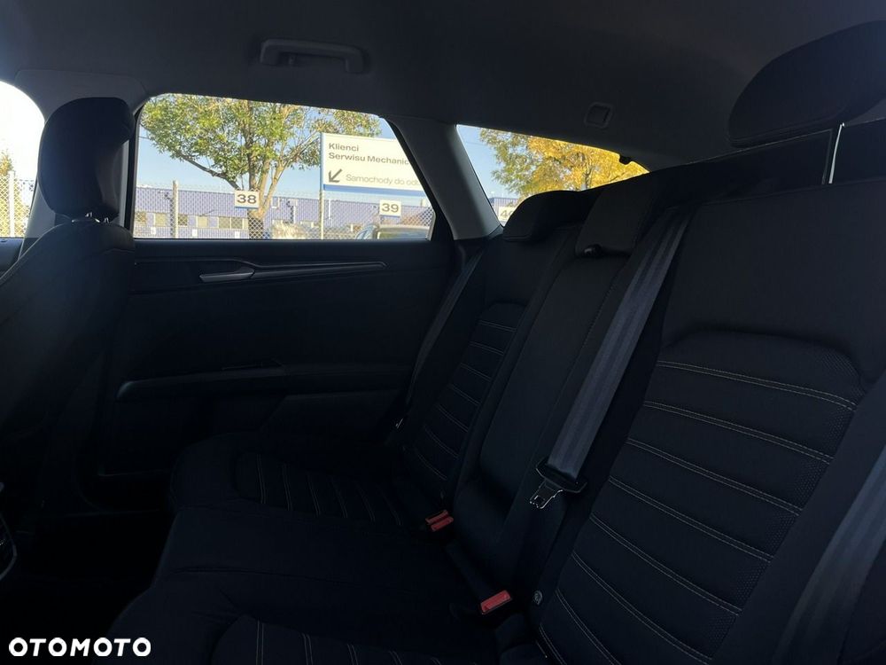 Ford Mondeo 2.0 EcoBlue Titanium - 35