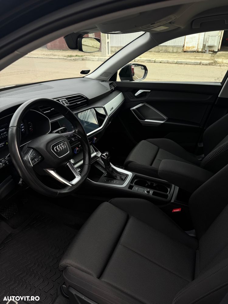 Audi Q3 35 TFSI S tronic - 5