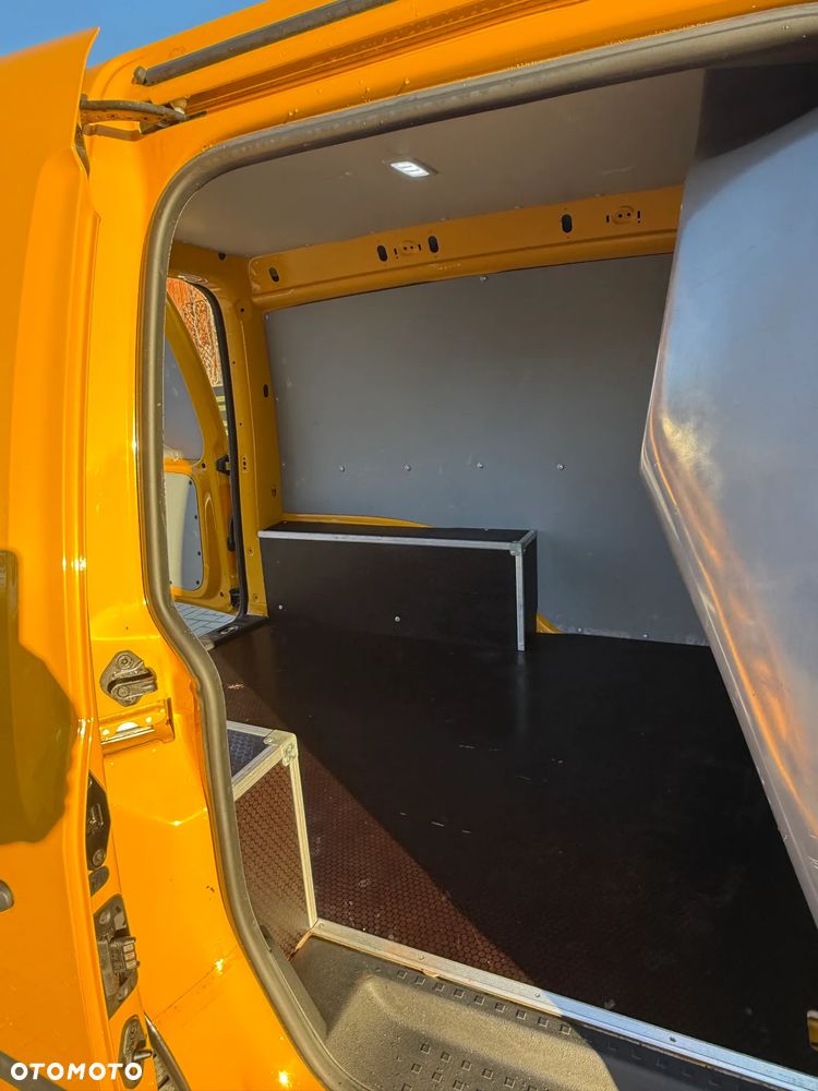 Volkswagen CADDY - 15