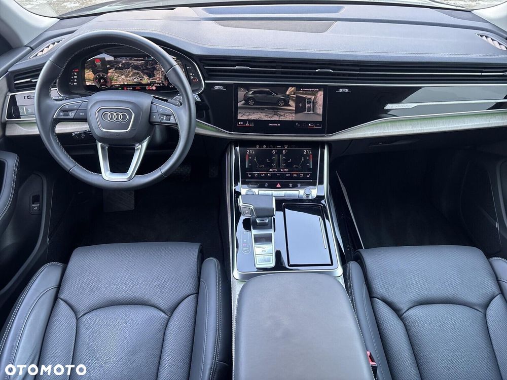 Audi Q8 - 10