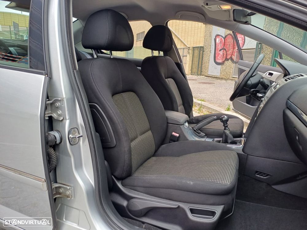 Peugeot 407 1.6 HDi Executive - 23