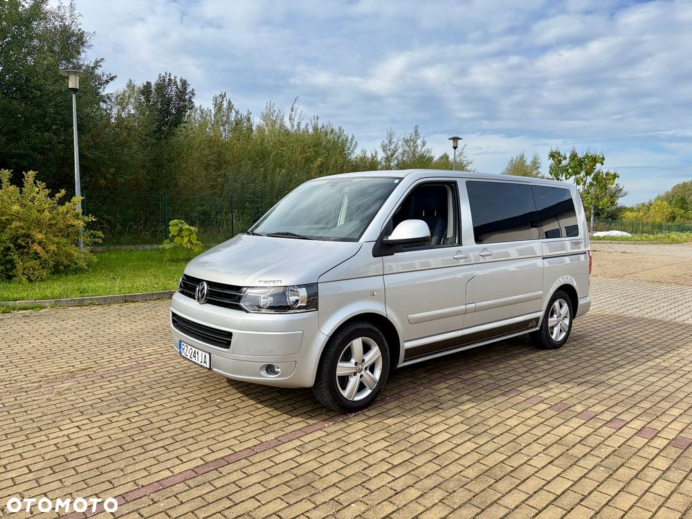 Volkswagen Multivan - 2