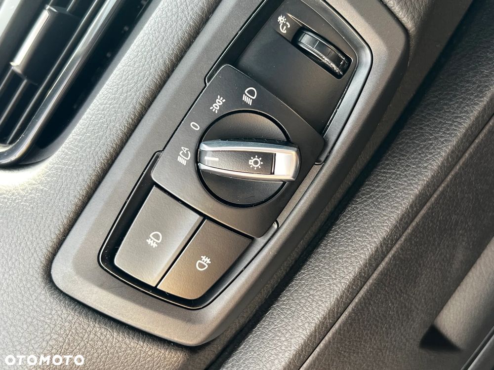 BMW Seria 2 218d Advantage - 36