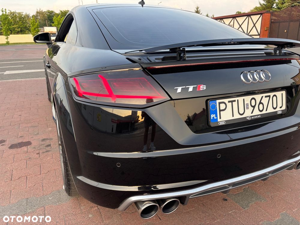 Audi TT S Coupé - 11