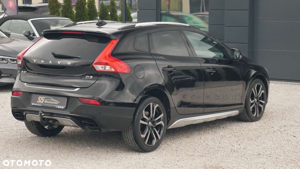 Volvo V40 Cross Country - 8
