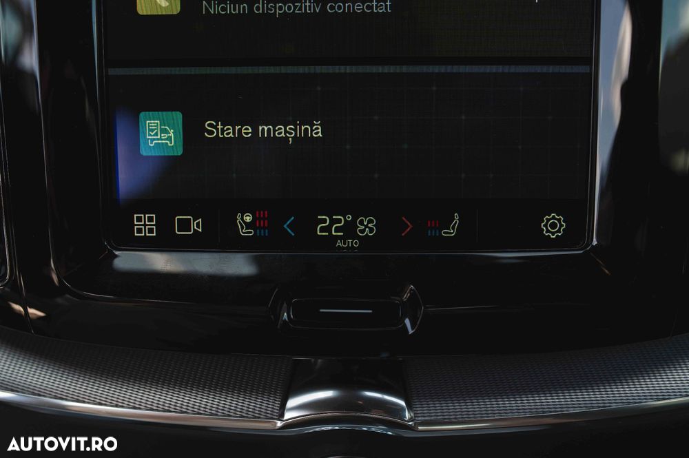 Volvo XC 60 B4 MHEV AT8 AWD R-Design - 20