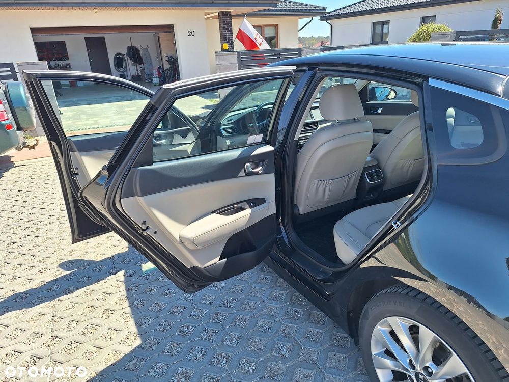 Kia Optima 2.0 L - 4