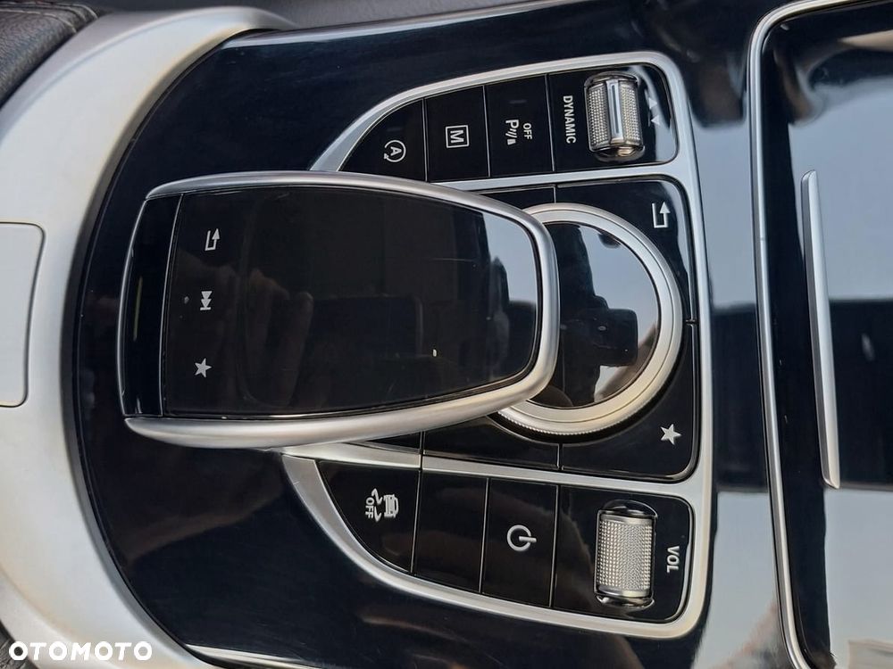 Mercedes-Benz GLC 220 d 4-Matic - 17