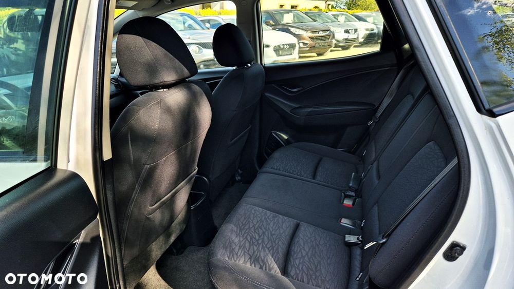Hyundai ix20 1.4 Premium blue - 32