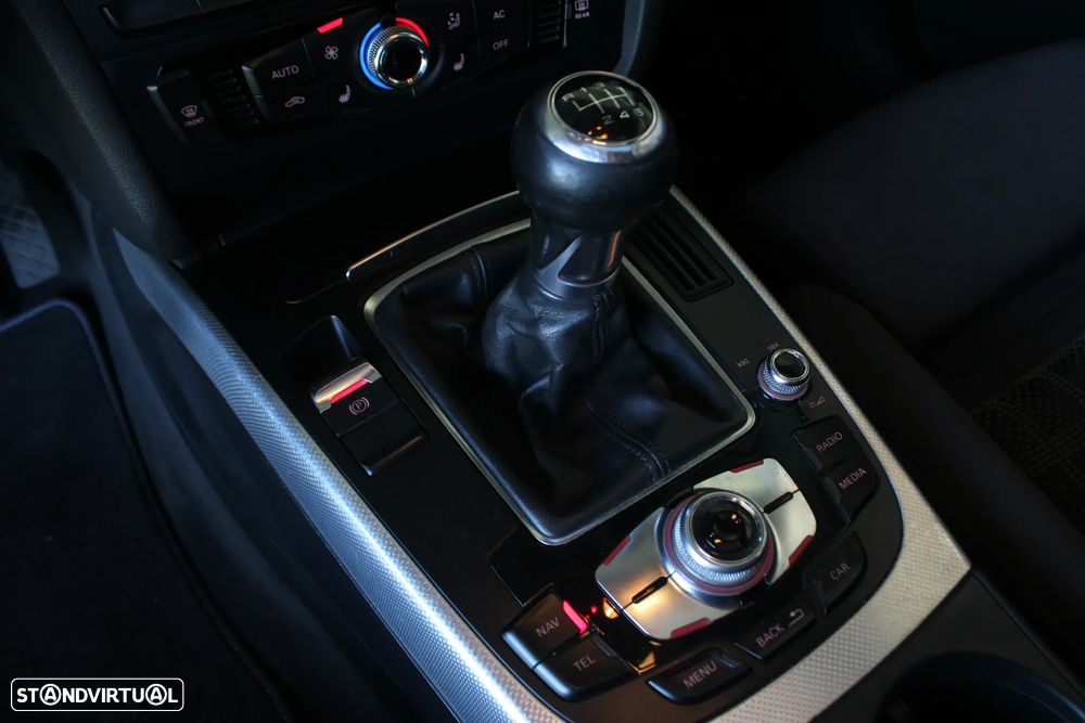 Audi A4 Avant 2.0 TDI DPF S line Sport Pack - 48