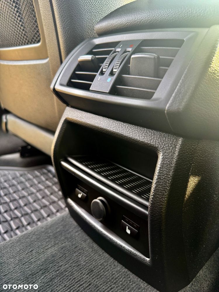 BMW X3 xDrive28i xLine - 17