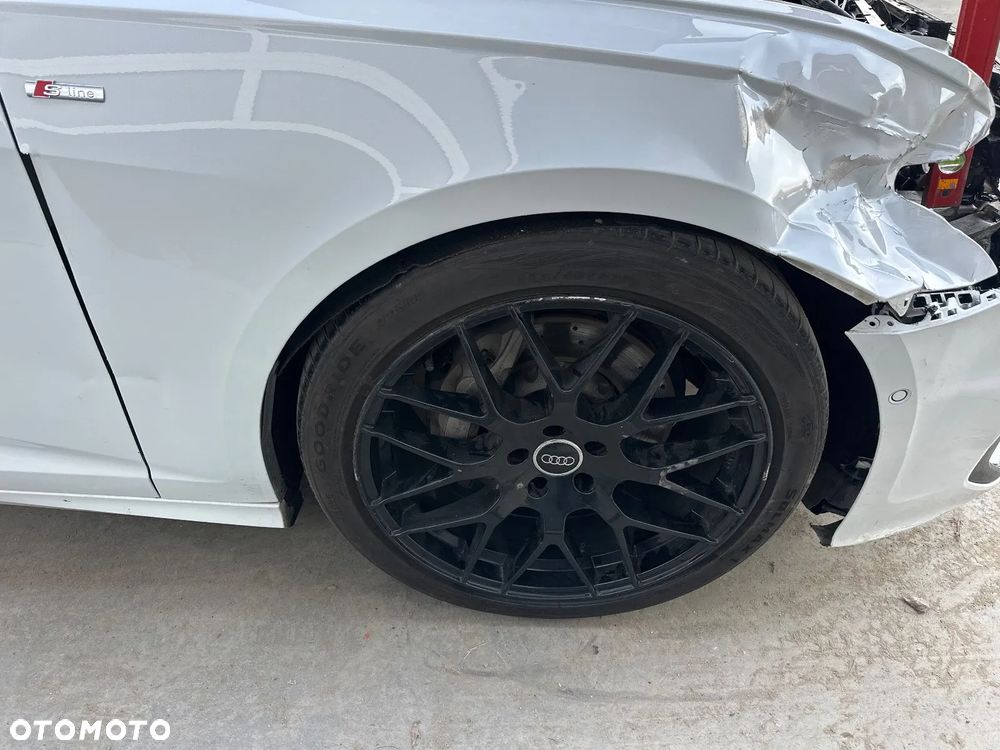 Audi A6 Avant 50 TDI quattro tiptronic sport - 32