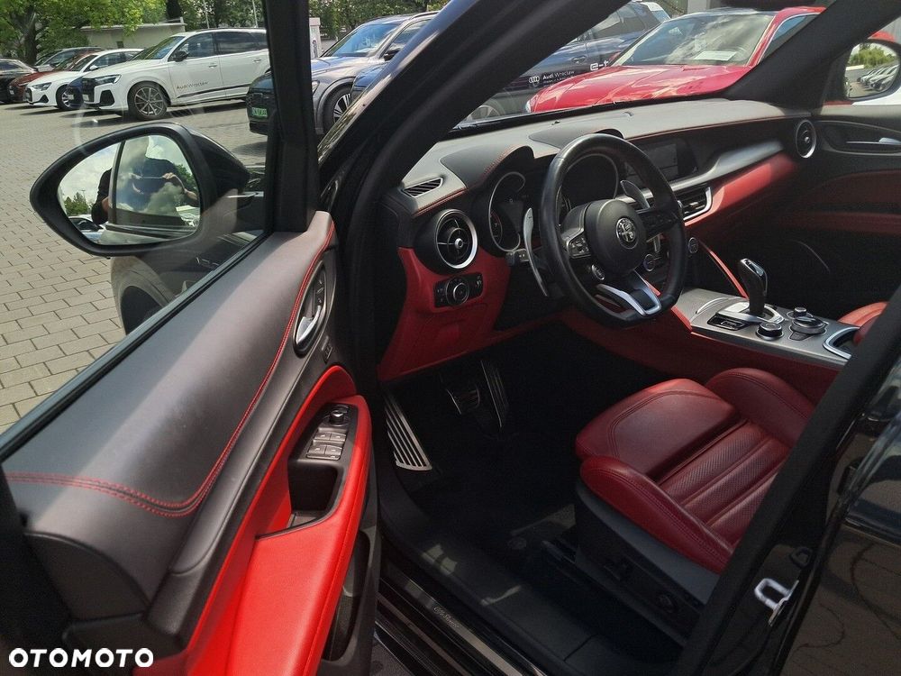 Alfa Romeo Stelvio - 29