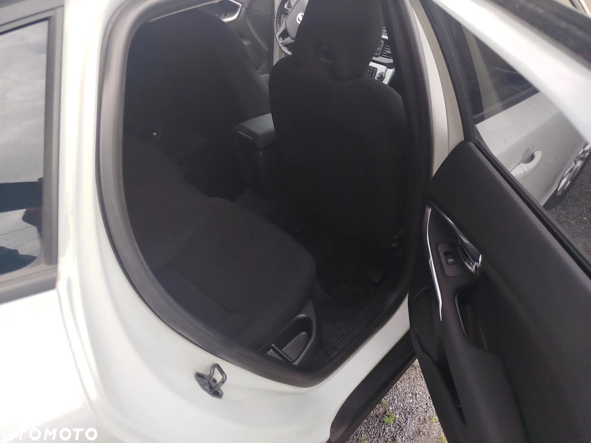 Volvo V40 D3 Momentum - 12