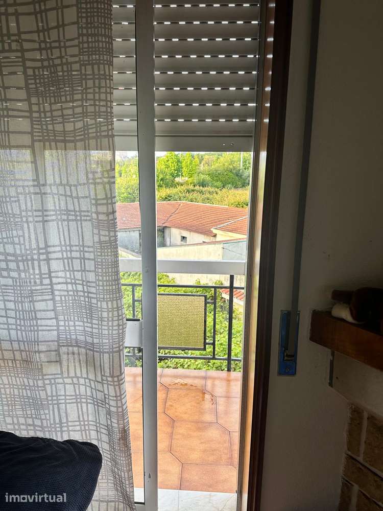 quarto em apartamento ao metro carreira - Grande imagem: 4/5
