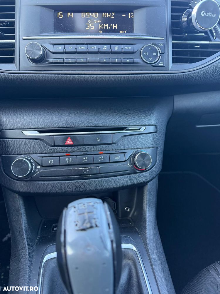 Peugeot 308 1.6 HDI FAP Active - 8