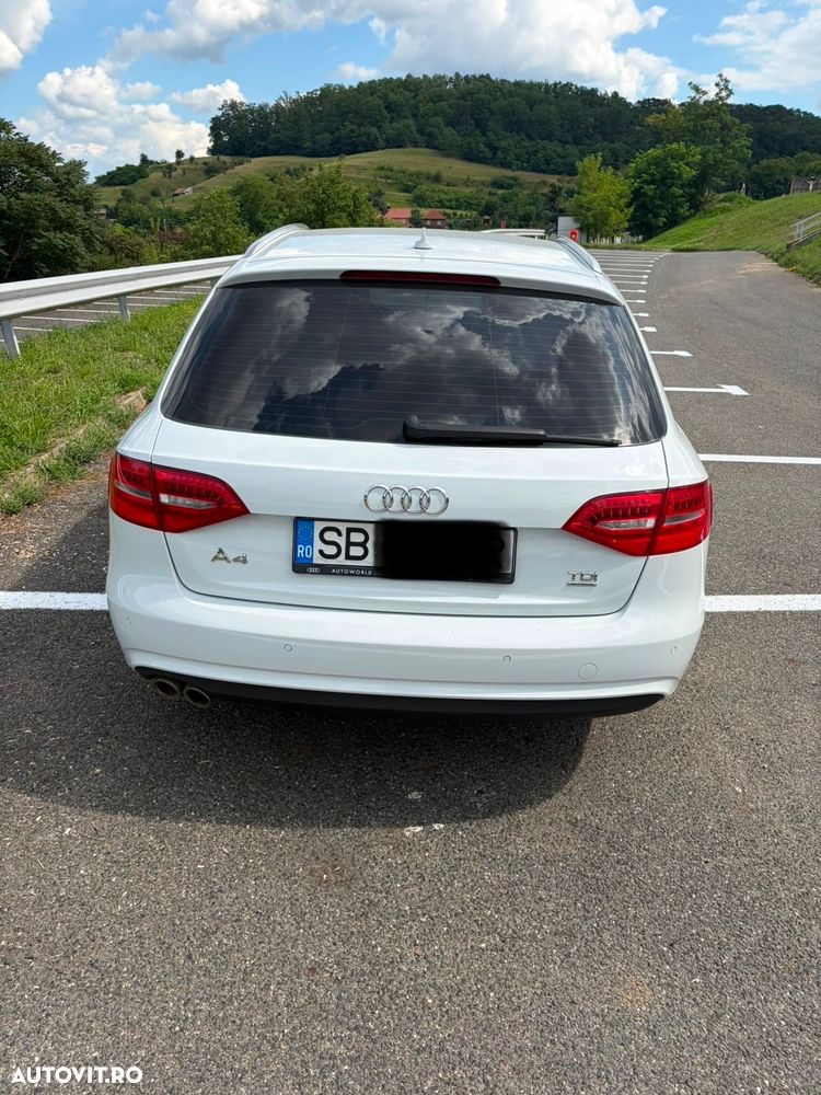 Audi A4 Avant 2.0 TDI quattro Stronic - 4