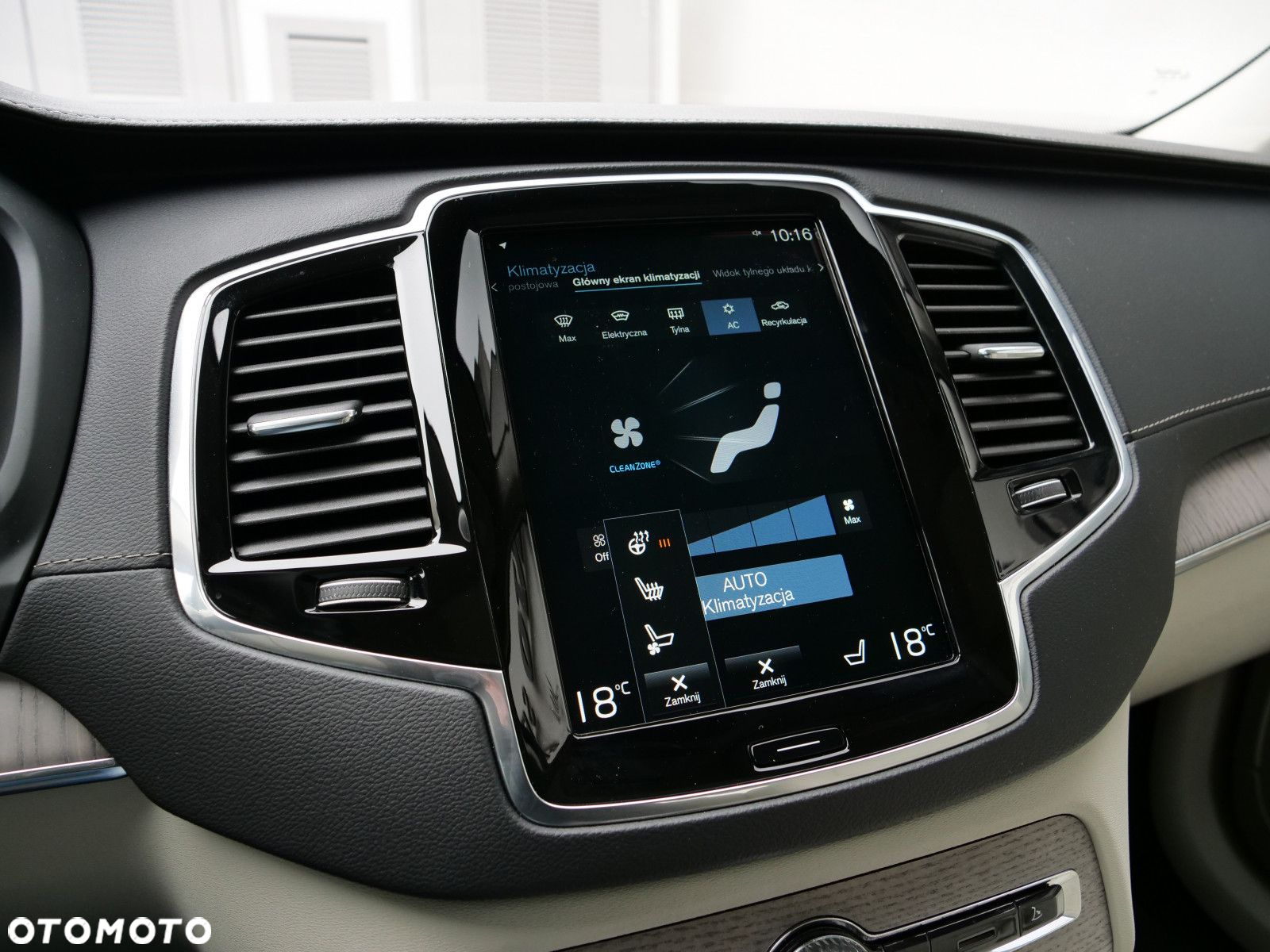 Volvo XC 90 - 26