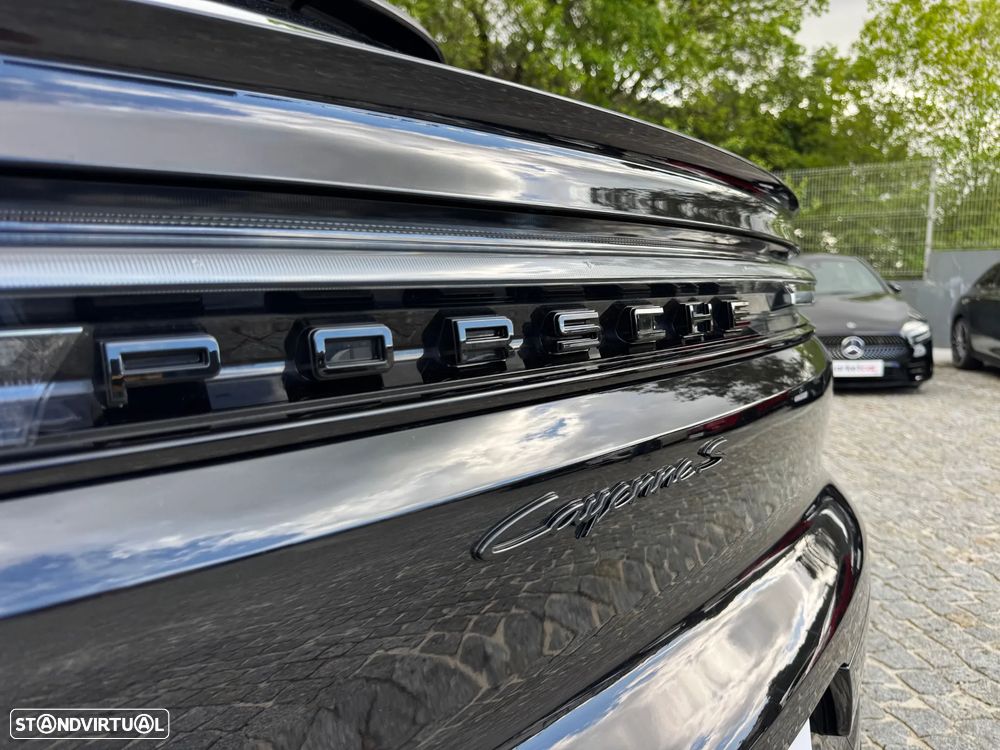 Porsche Cayenne Coupé S E-Hybrid - 44