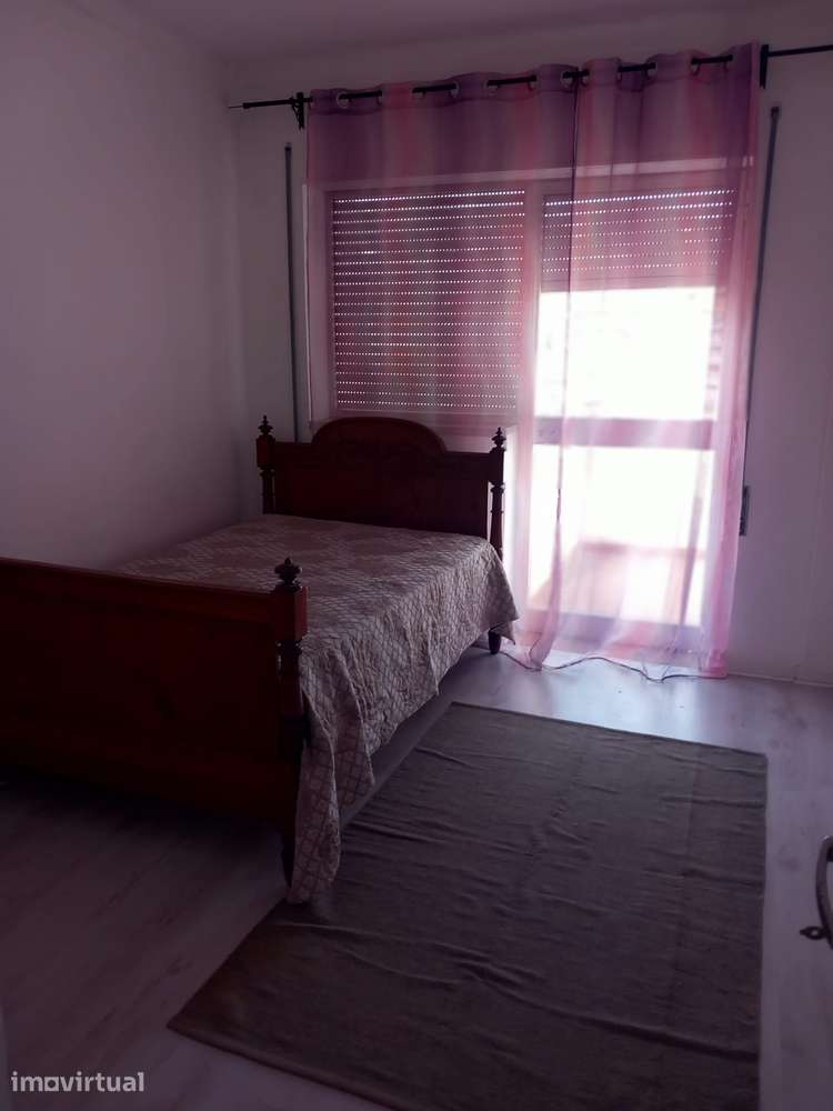 ALUGO T2 - RUA BRASIL -COIMBRA - Grande imagem: 4/8