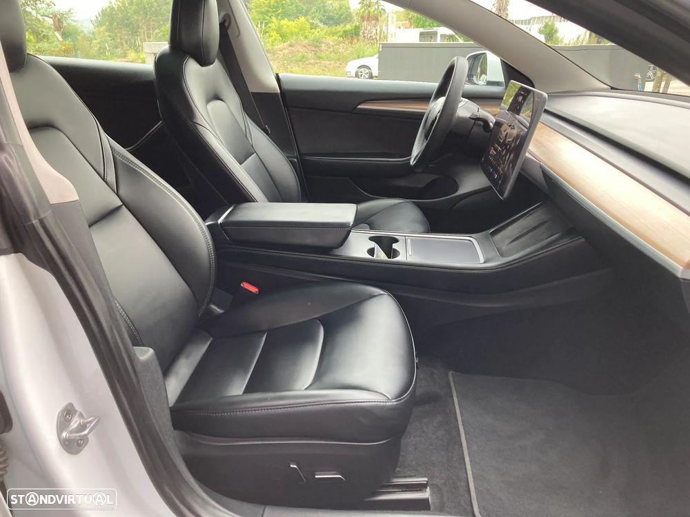 Tesla Model 3 RWD - 41