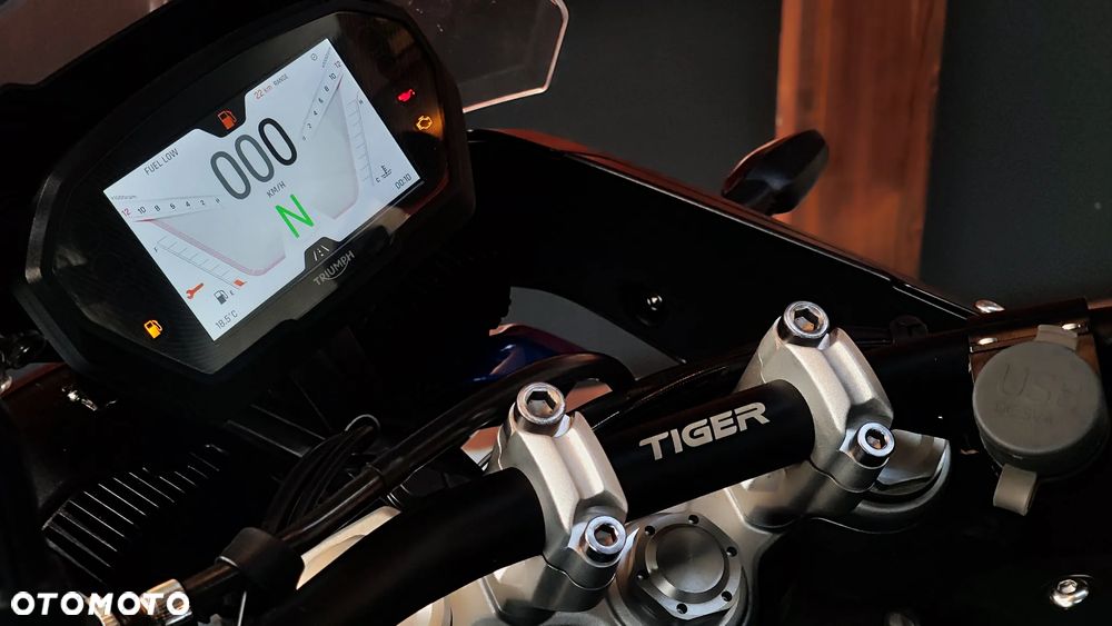 Triumph Tiger - 28