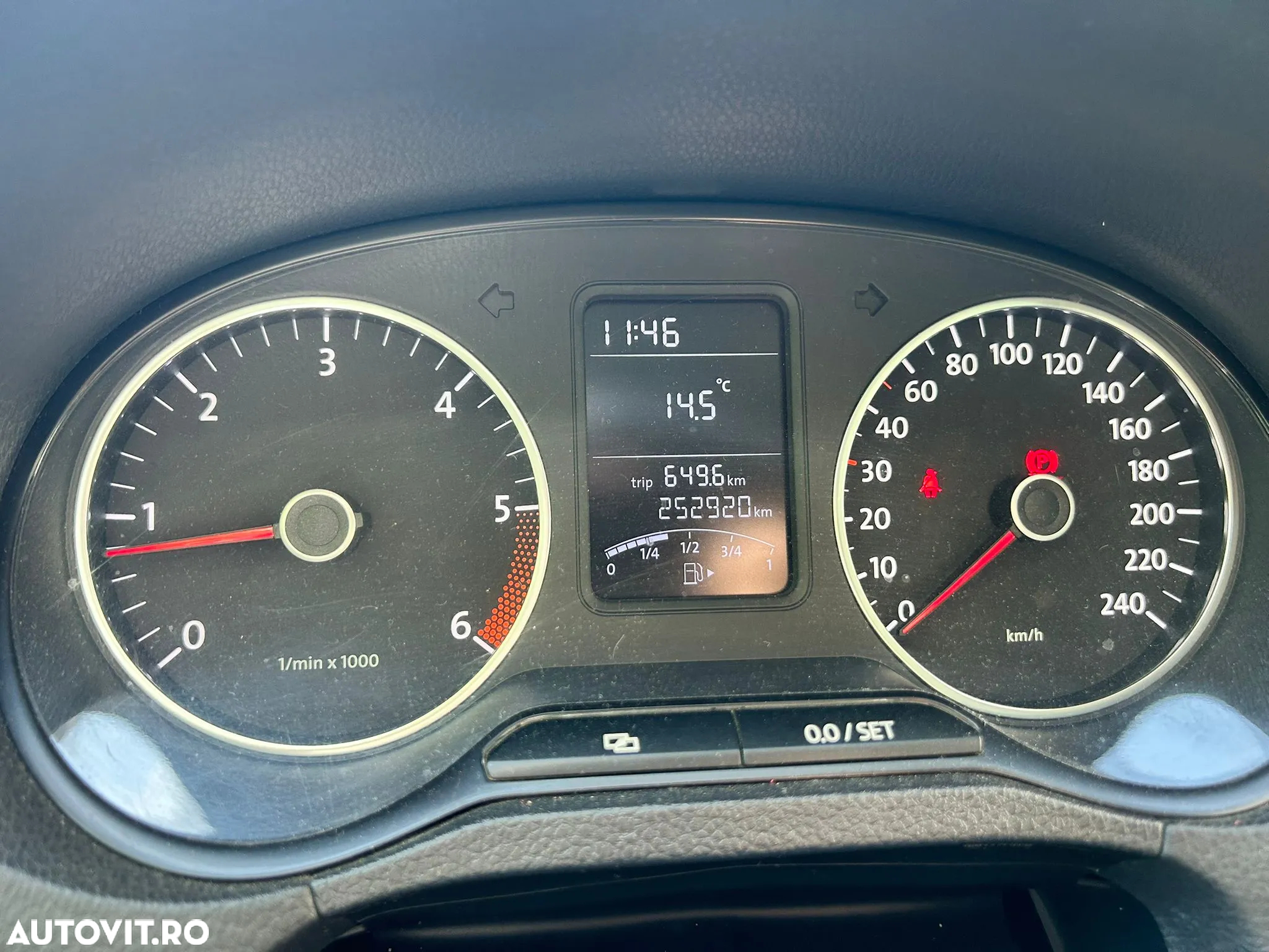 Volkswagen Polo 1.6 TDI Blue Motion Style - 5